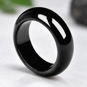 Bague jade noir, néphrite sombre polie