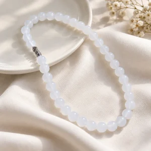 Collier jade blanc, rang de perles de néphrite