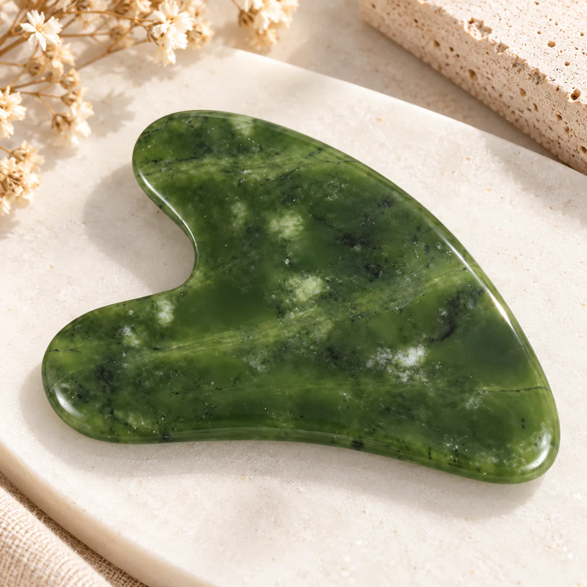 Gua sha en jade, plaque de néphrite polie
