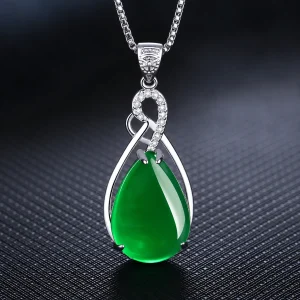 Pendentif jade vert, cabochon de jadéite
