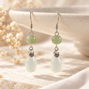 Boucles d’oreilles clochette en jade